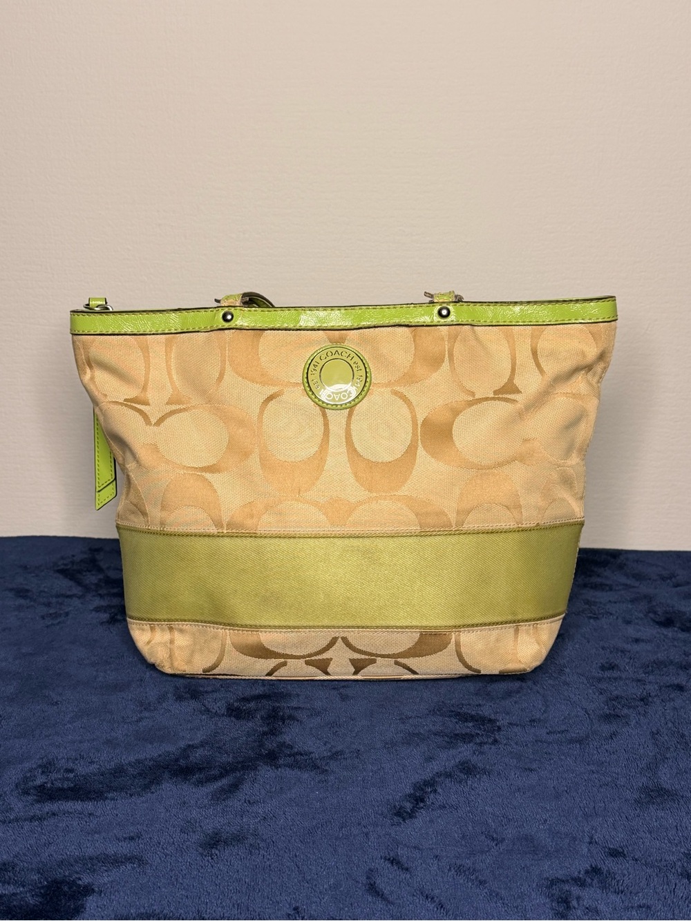Coach Signature Jacquard tote bag in Khaki and Lime Green